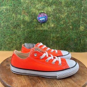 Converse Classic sneakers